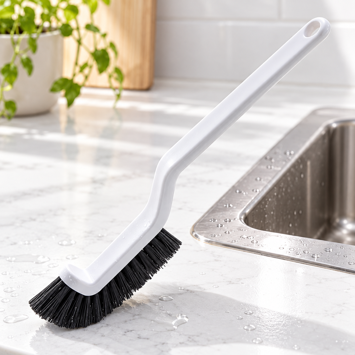 Long-Handle Crevice Cleaning Brush